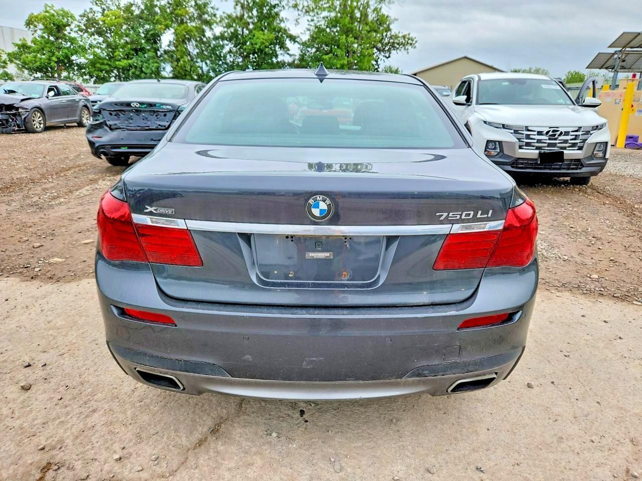 2015 BMW 750 Lxi - Image 6