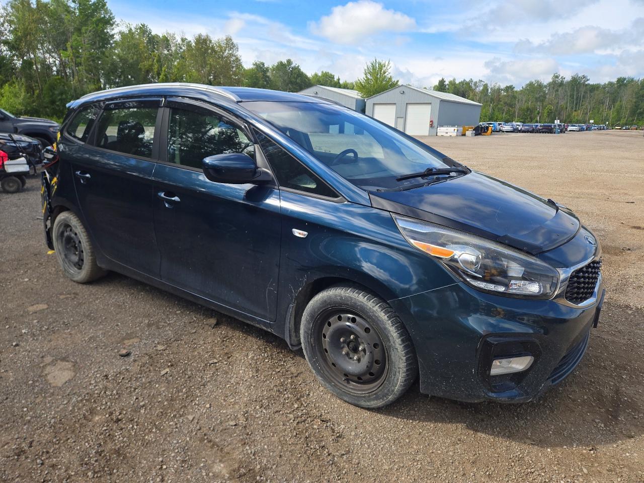 2017 Kia Rondo - Фото 4