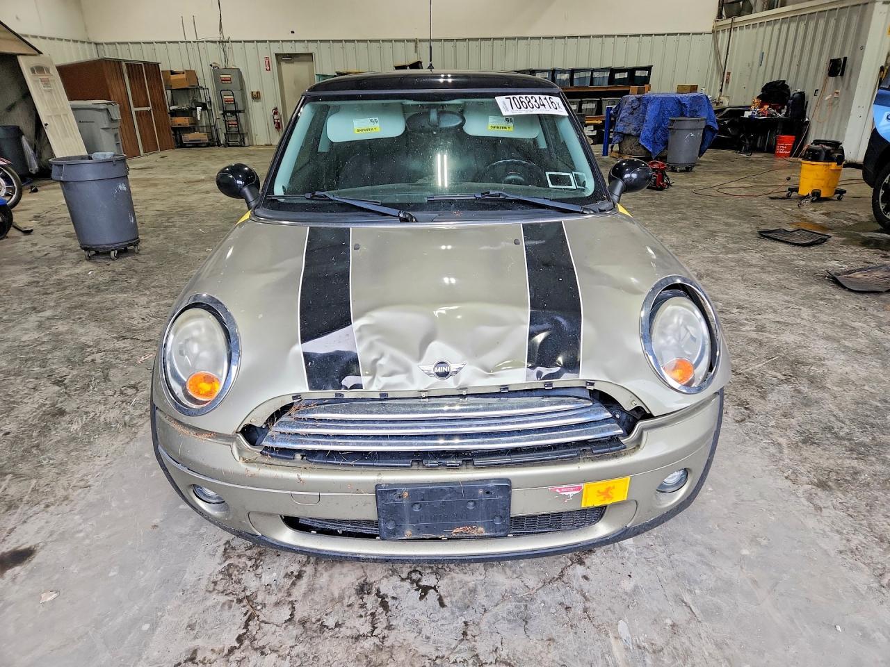 2010 Mini Cooper - Image 5