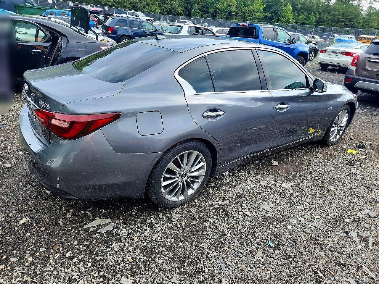 2018 Infiniti Q50 3.0T Luxe - Image 3