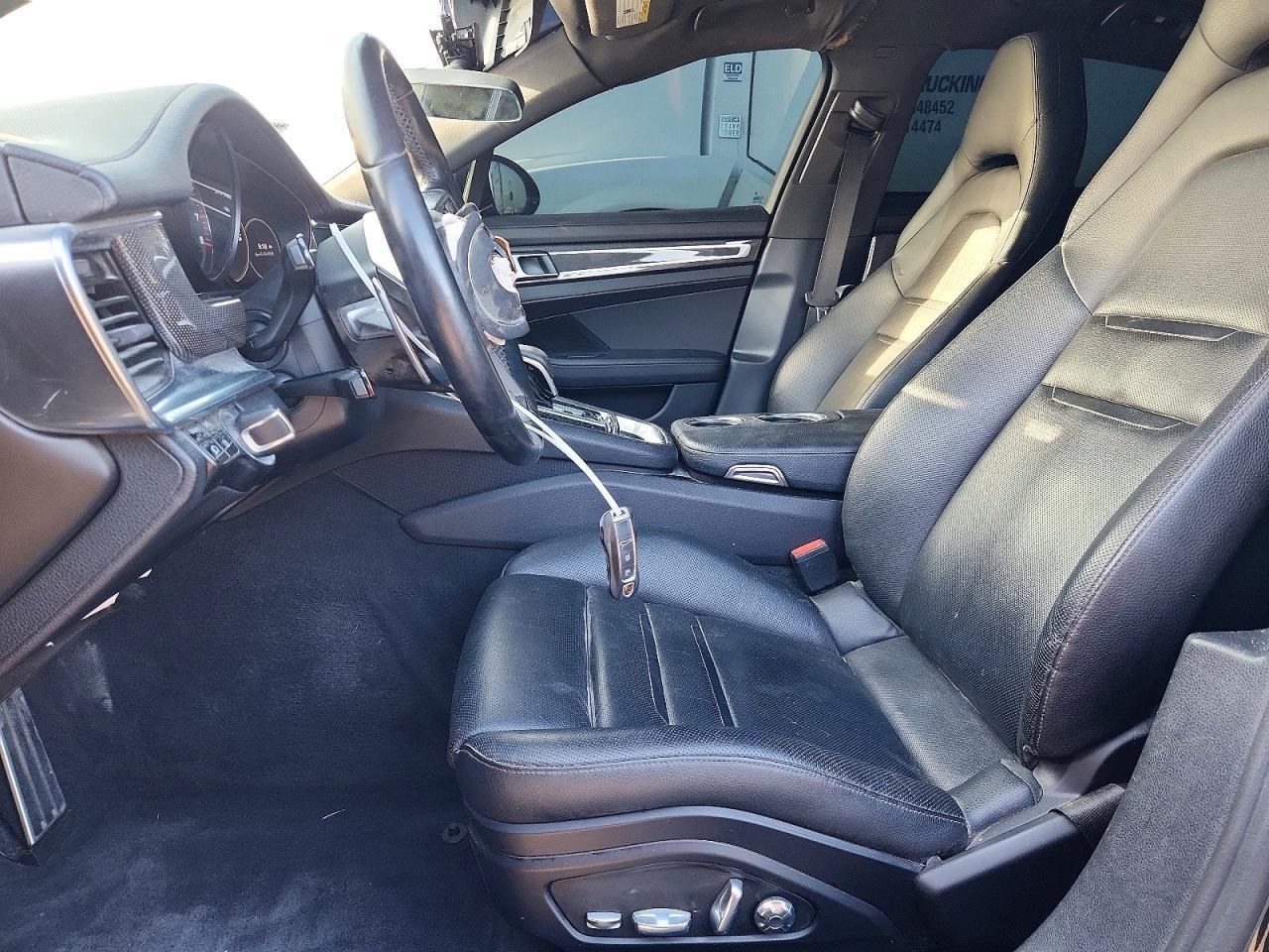 2017 Porsche Panamera 4S - Image 7