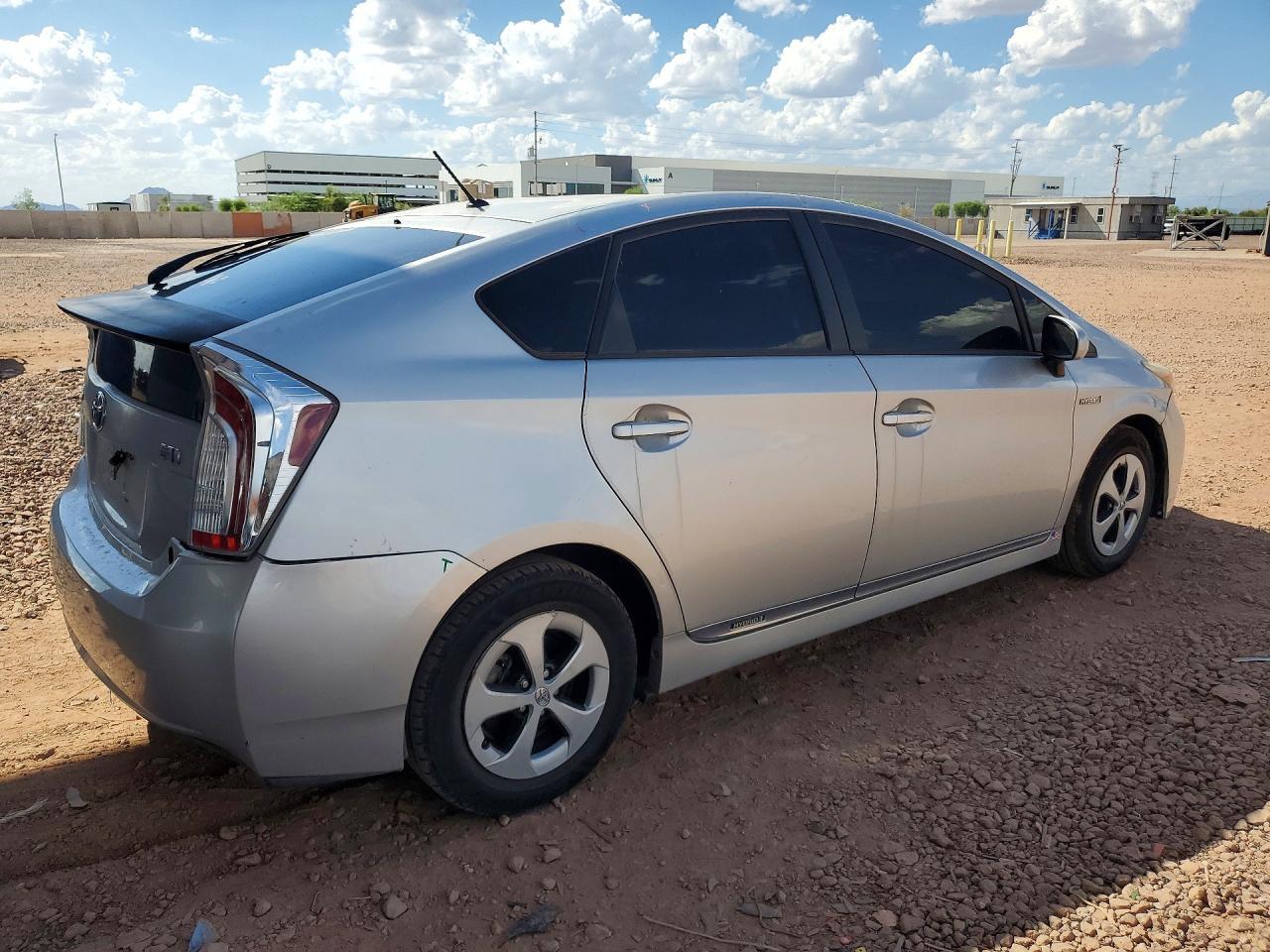 2014 Toyota Prius Two - Фото 3