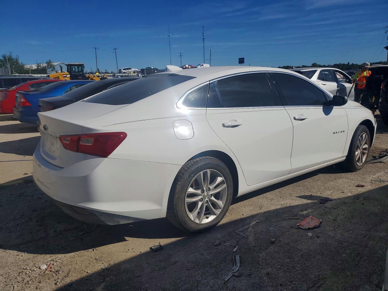 2017 Chevrolet Malibu Lt - Фото 3