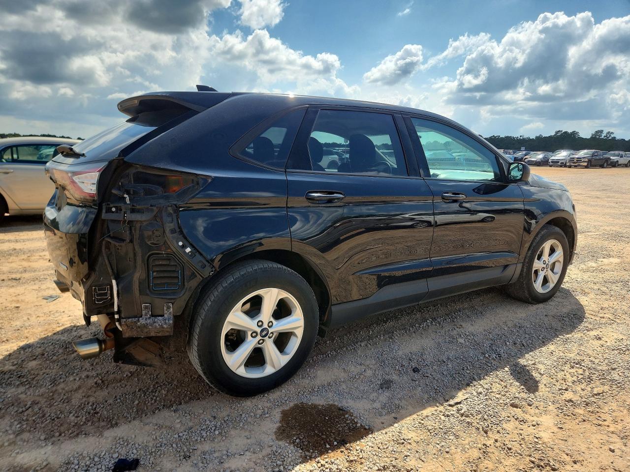 2017 Ford Edge Se - Image 3