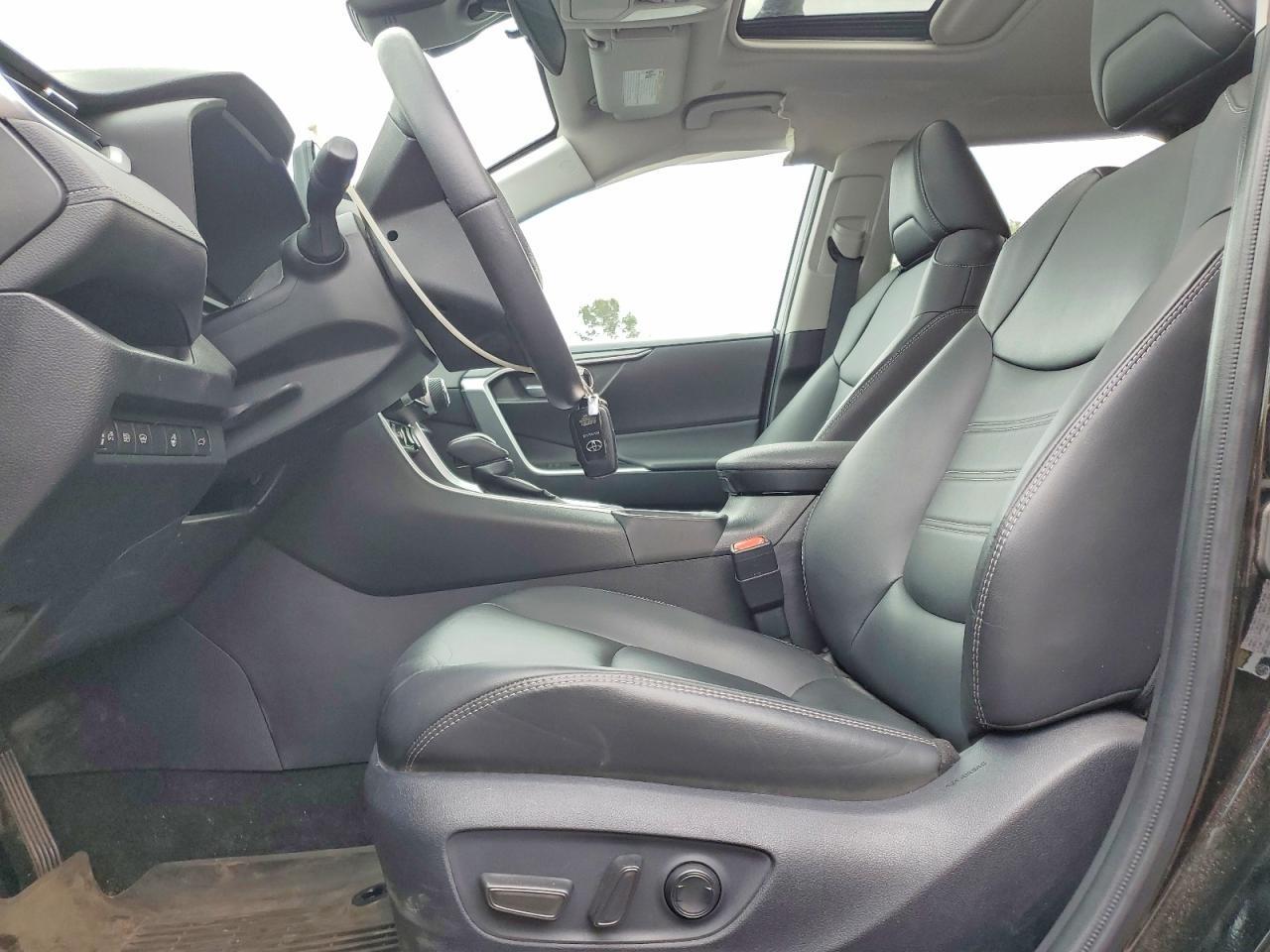 2024 Toyota Rav4 Xle Premium - Фото 7