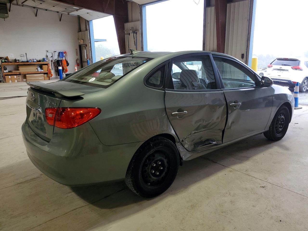 2010 Hyundai Elantra Gls - Фото 3