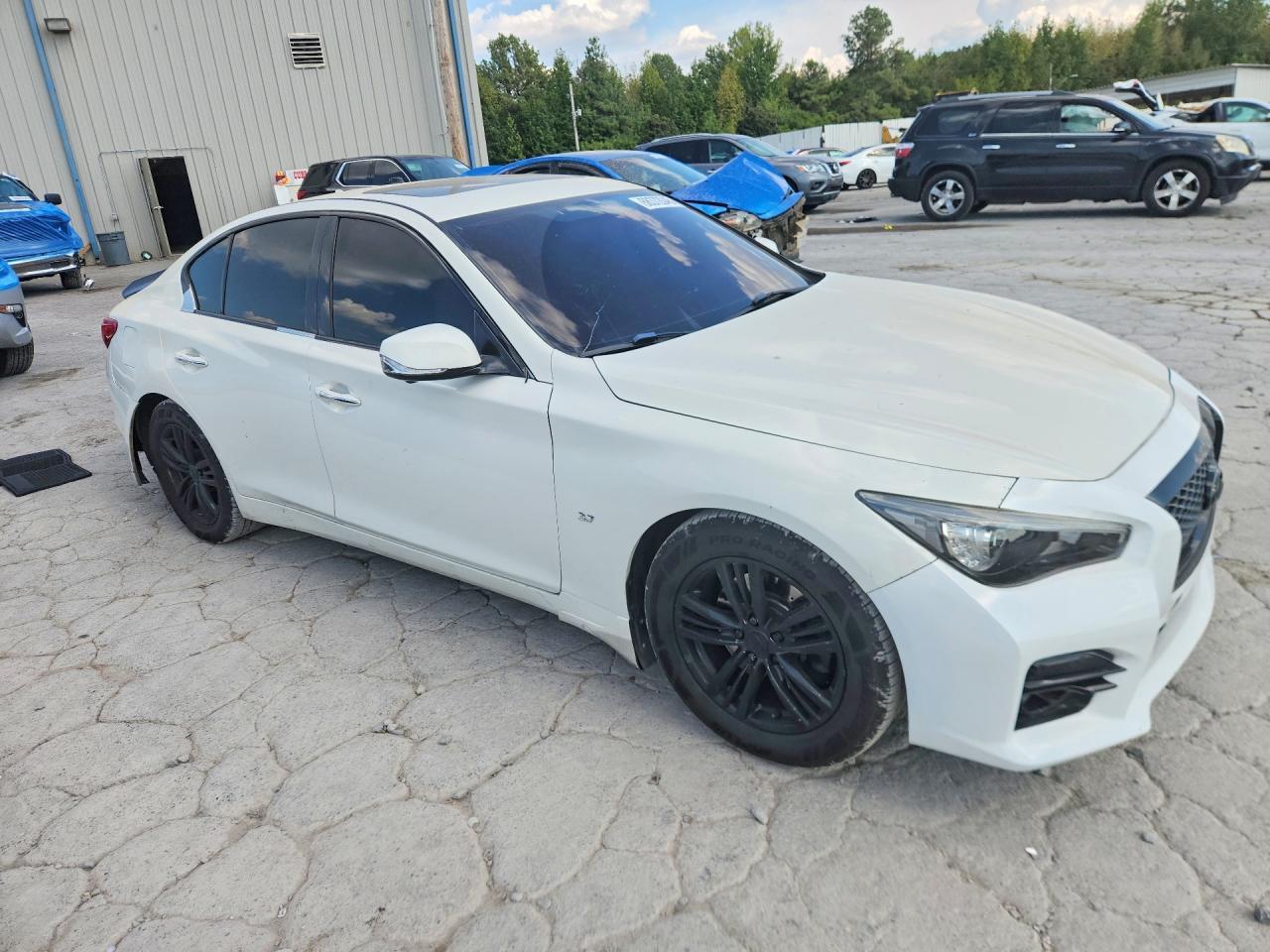 2015 Infiniti Q50 Premium - Image 4