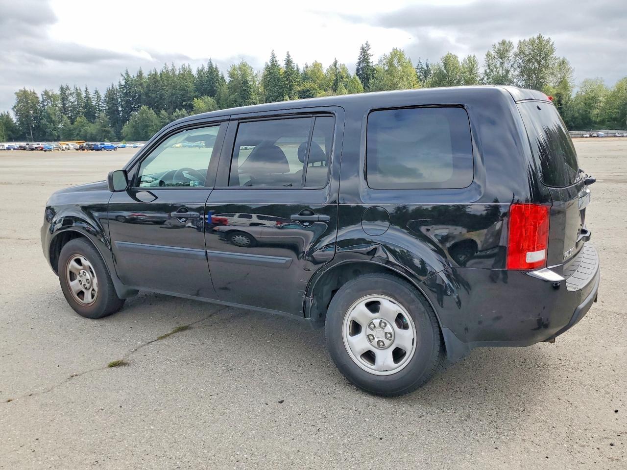 2010 Honda Pilot Lx - Image 2