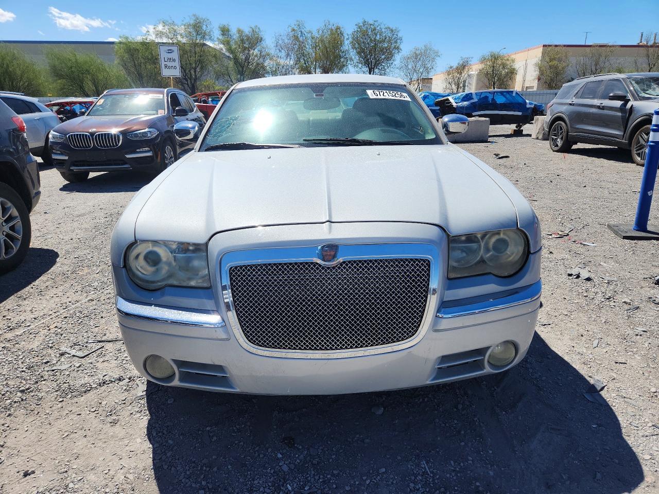 2006 Chrysler 300C - Image 5