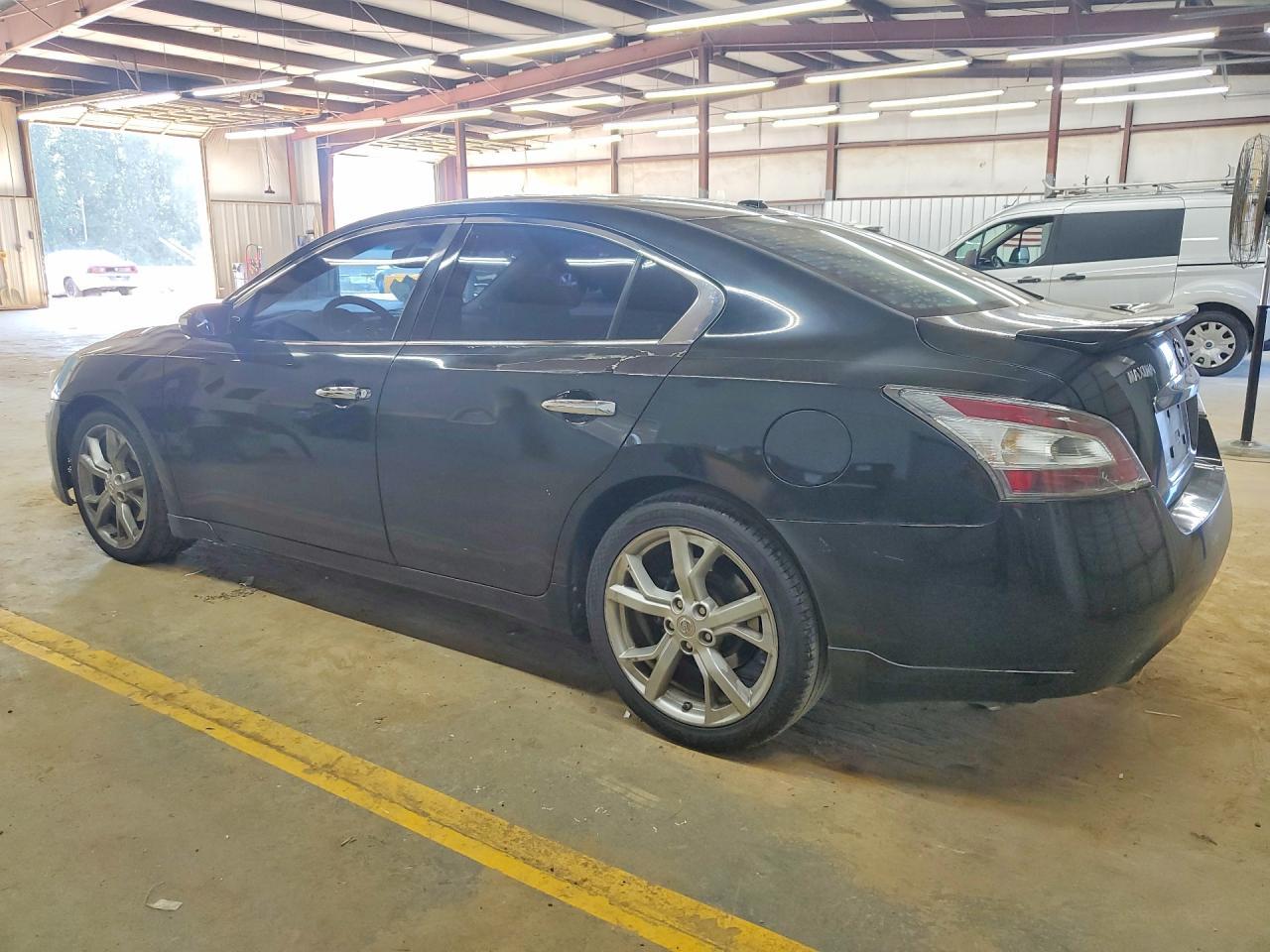 2012 Nissan Maxima 3.5 S - Фото 2