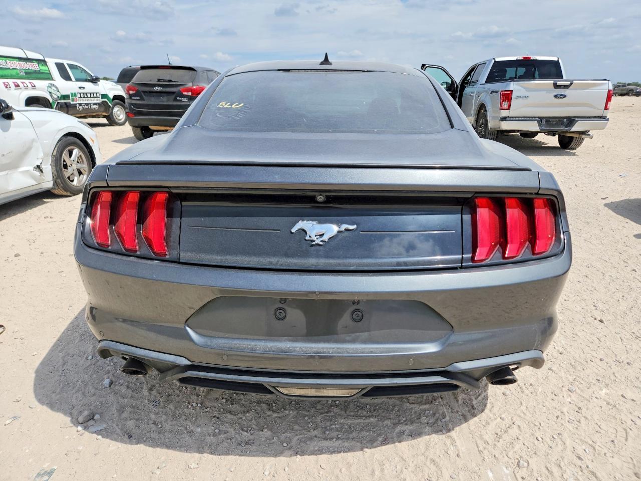 2020 Ford Mustang - Image 6