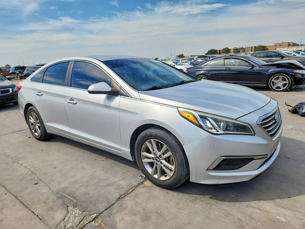 2017 Hyundai Sonata Se - Фото 4