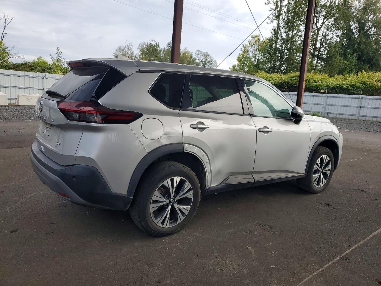 2021 Nissan Rogue Sv - Image 3