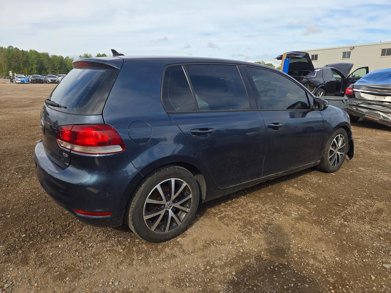 2011 Volkswagen Golf - Фото 3