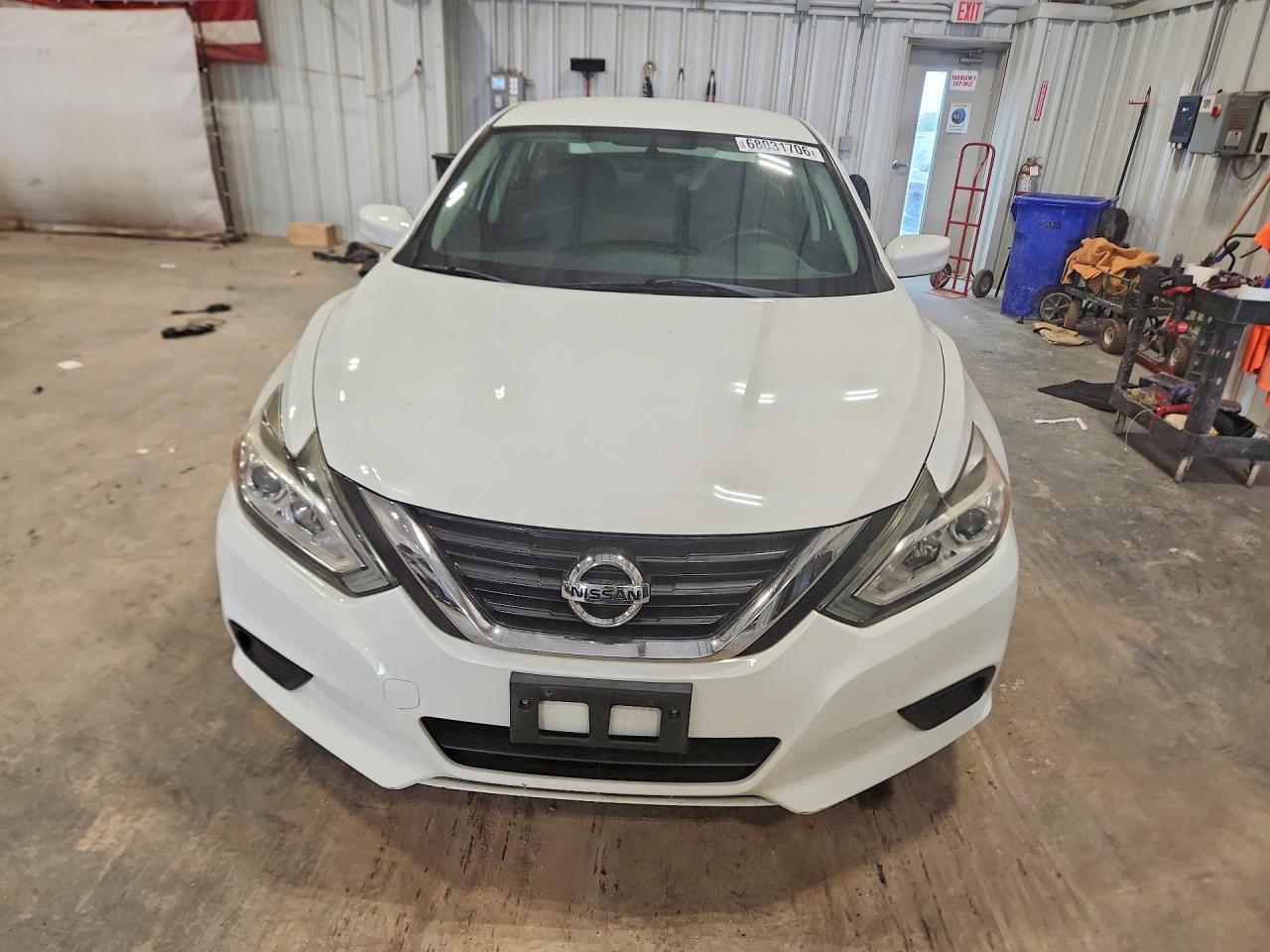 2016 Nissan Altima 2.5 S - Фото 5