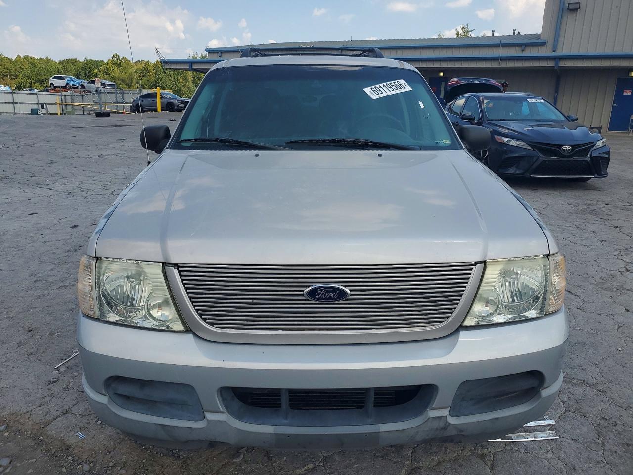 2005 Ford Explorer - Image 5