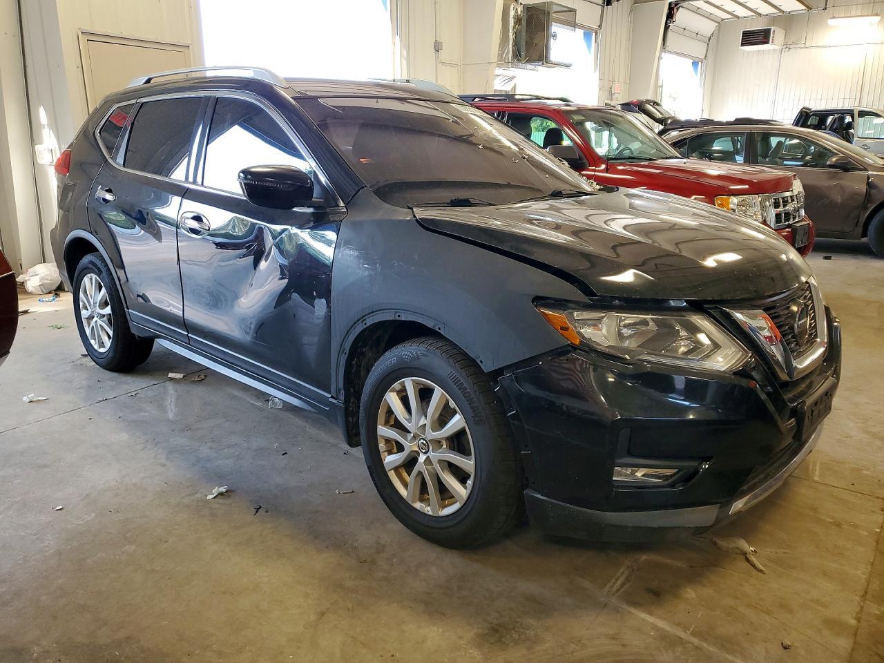 2017 Nissan Rogue Sv - Image 4