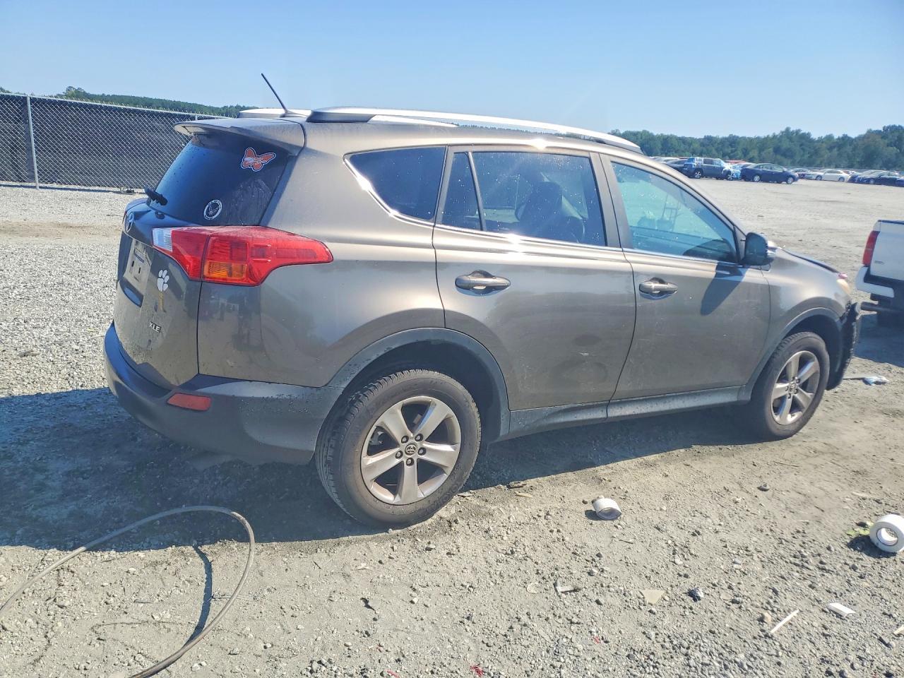 2015 Toyota Rav4 Xle - Фото 3