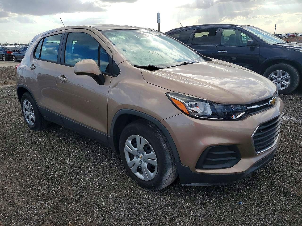 2018 Chevrolet Trax Ls - Image 4