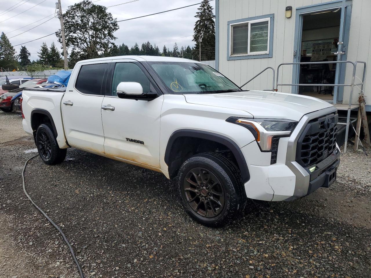 2023 Toyota Tundra Crewmax Limited - Image 4