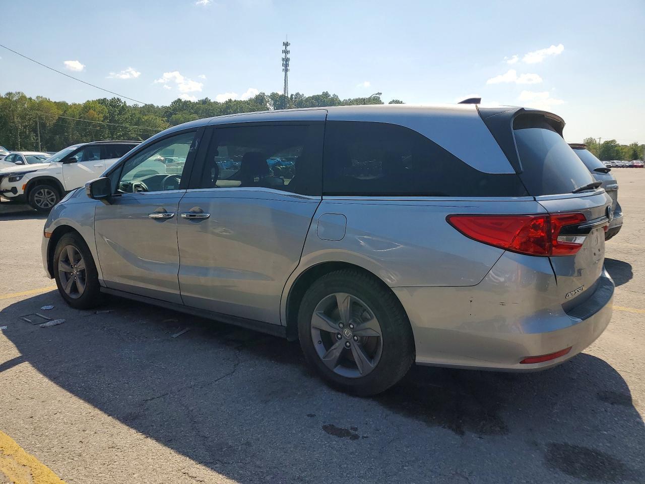 2022 Honda Odyssey Ex - Image 2