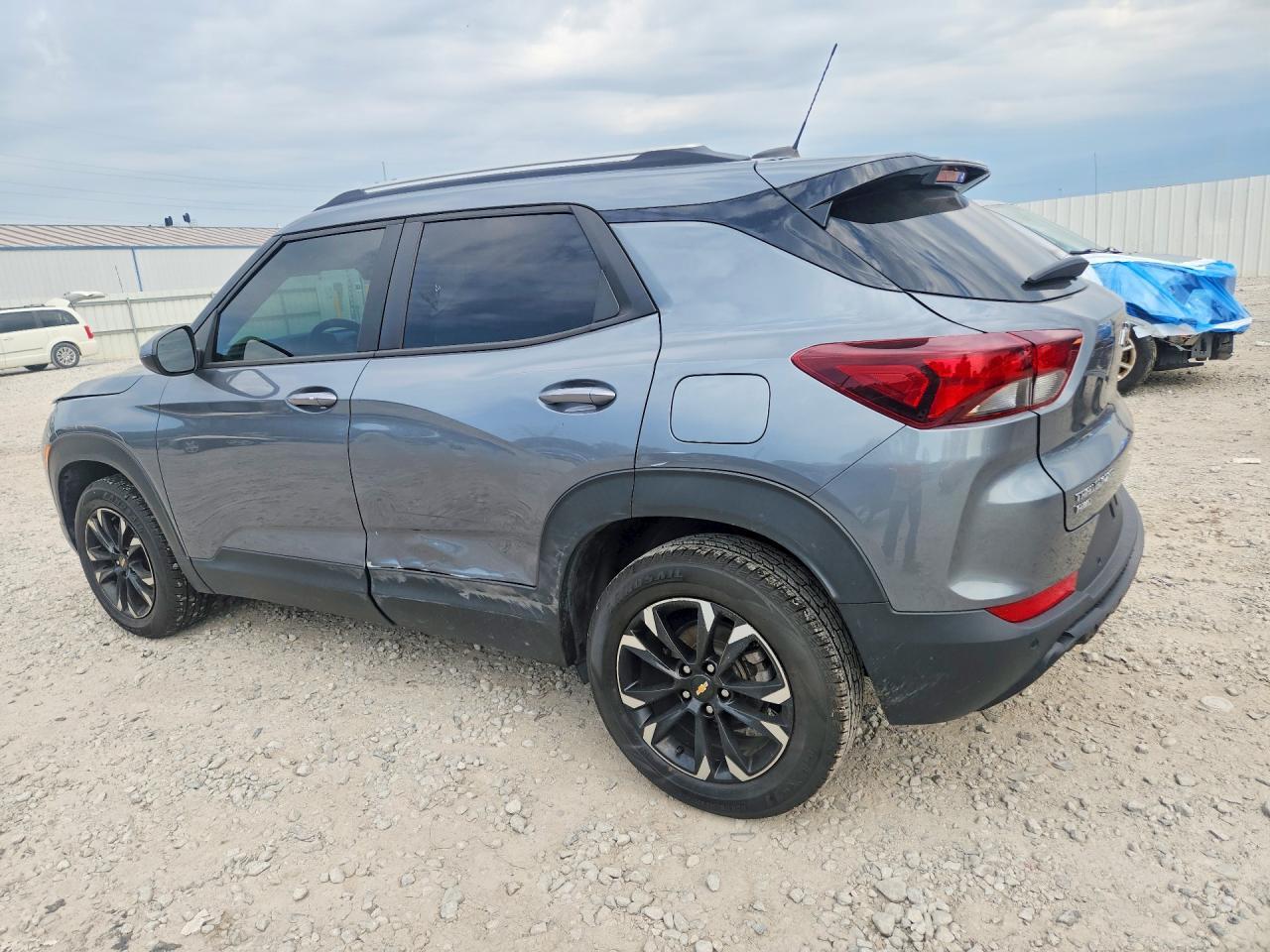 2021 Chevrolet Trailblazer Lt - Image 2