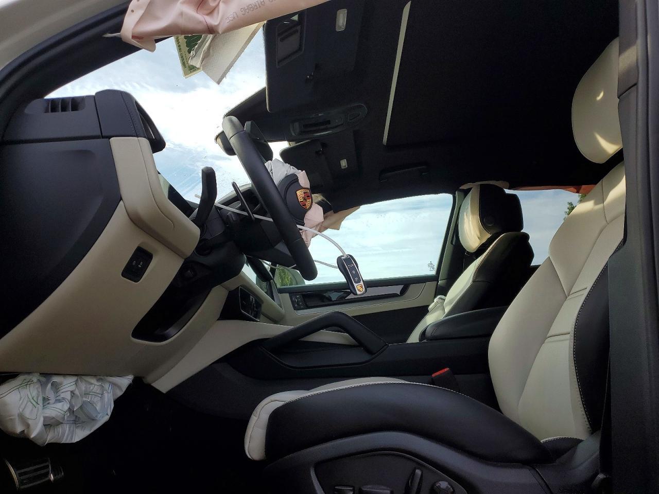 2026 Porsche Cayenne - Image 7