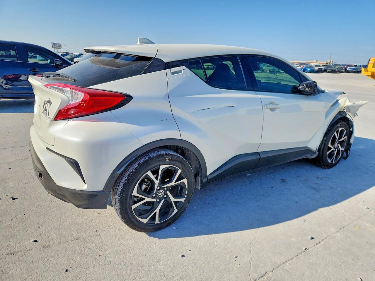 2021 Toyota C-Hr Xle - Фото 3