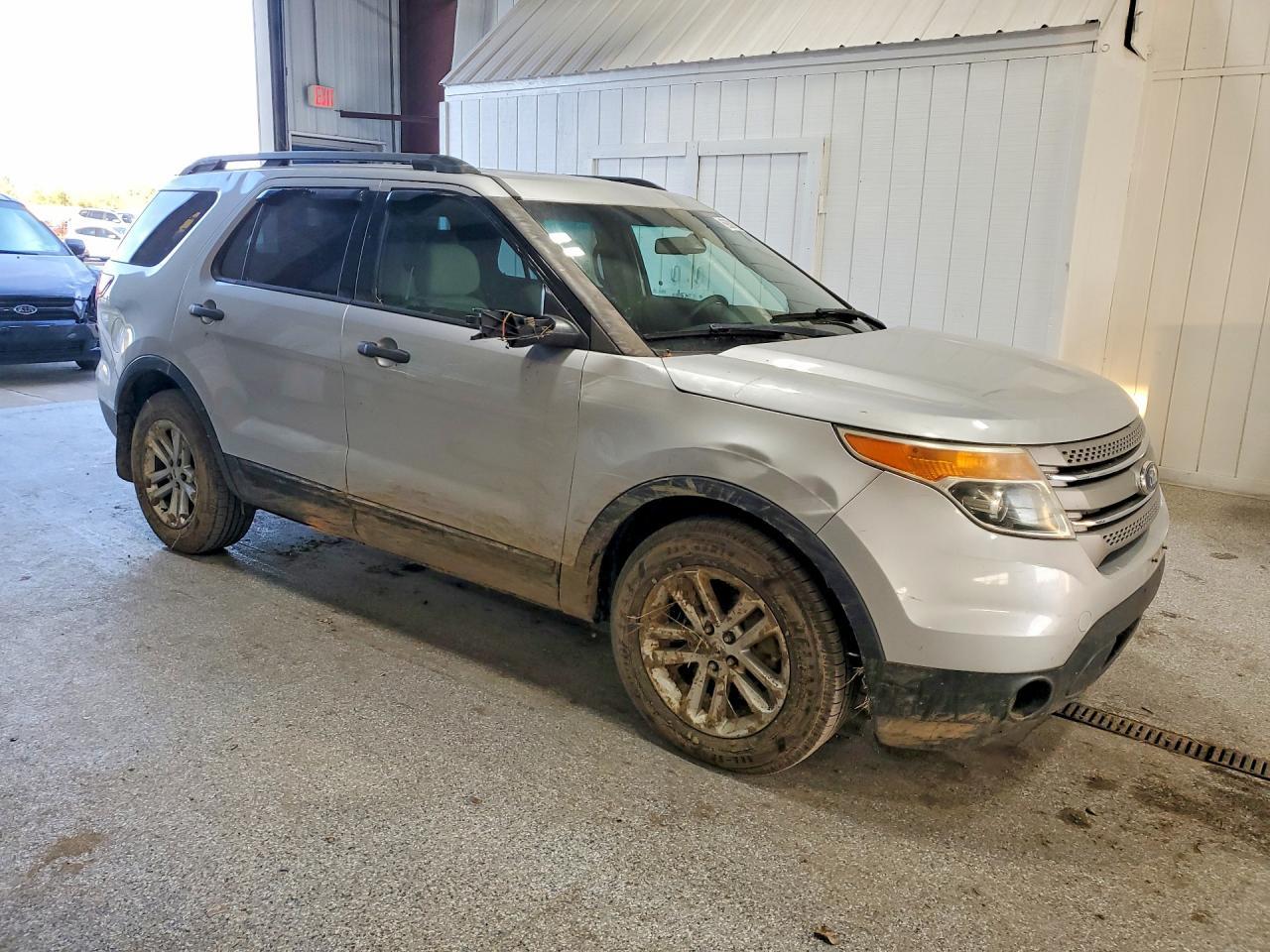 2015 Ford Explorer - Image 4