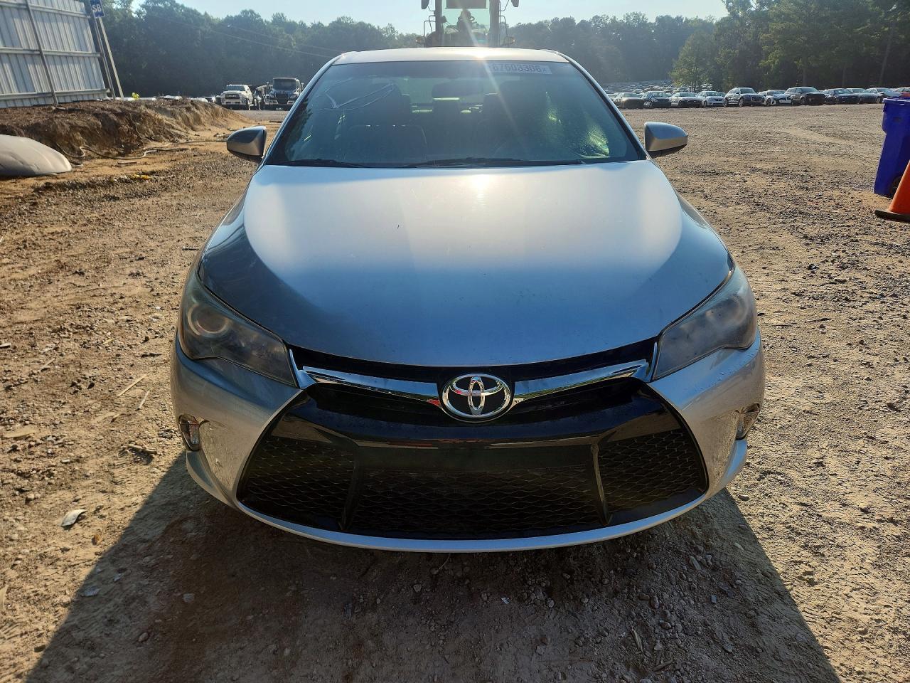 2017 Toyota Camry Se - Image 5
