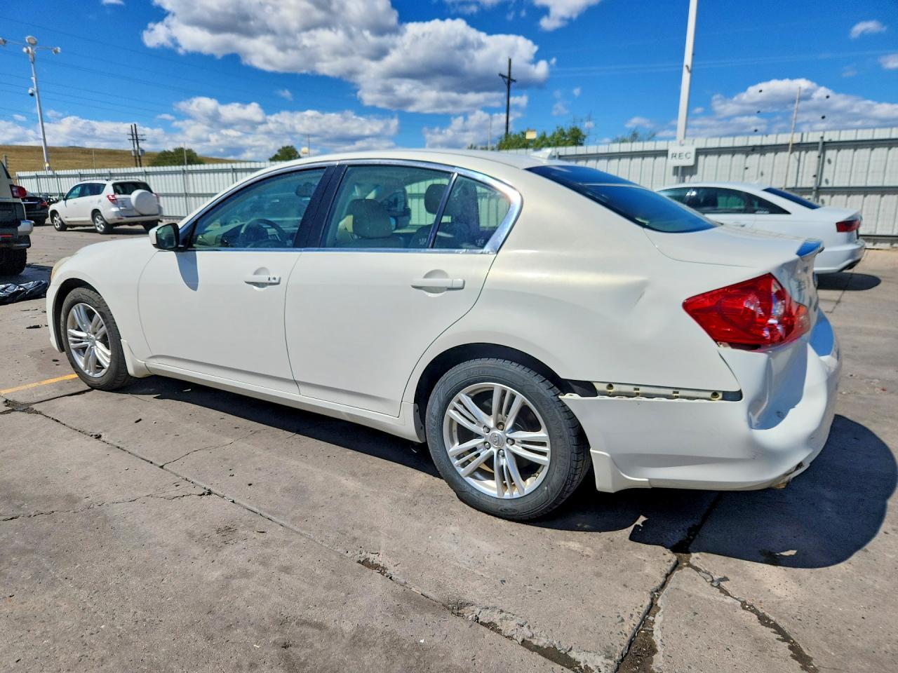 2011 Infiniti G37 Sedan X - Image 2