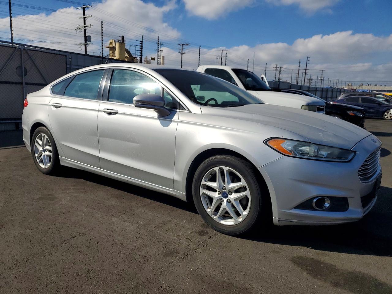 2016 Ford Fusion Se - Фото 4