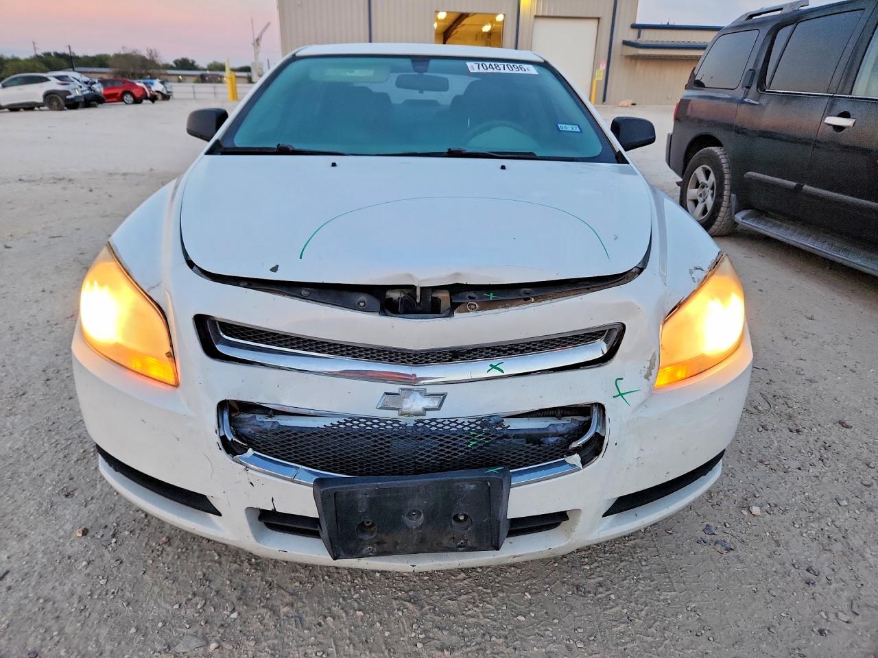 2010 Chevrolet Malibu Ls - Фото 5