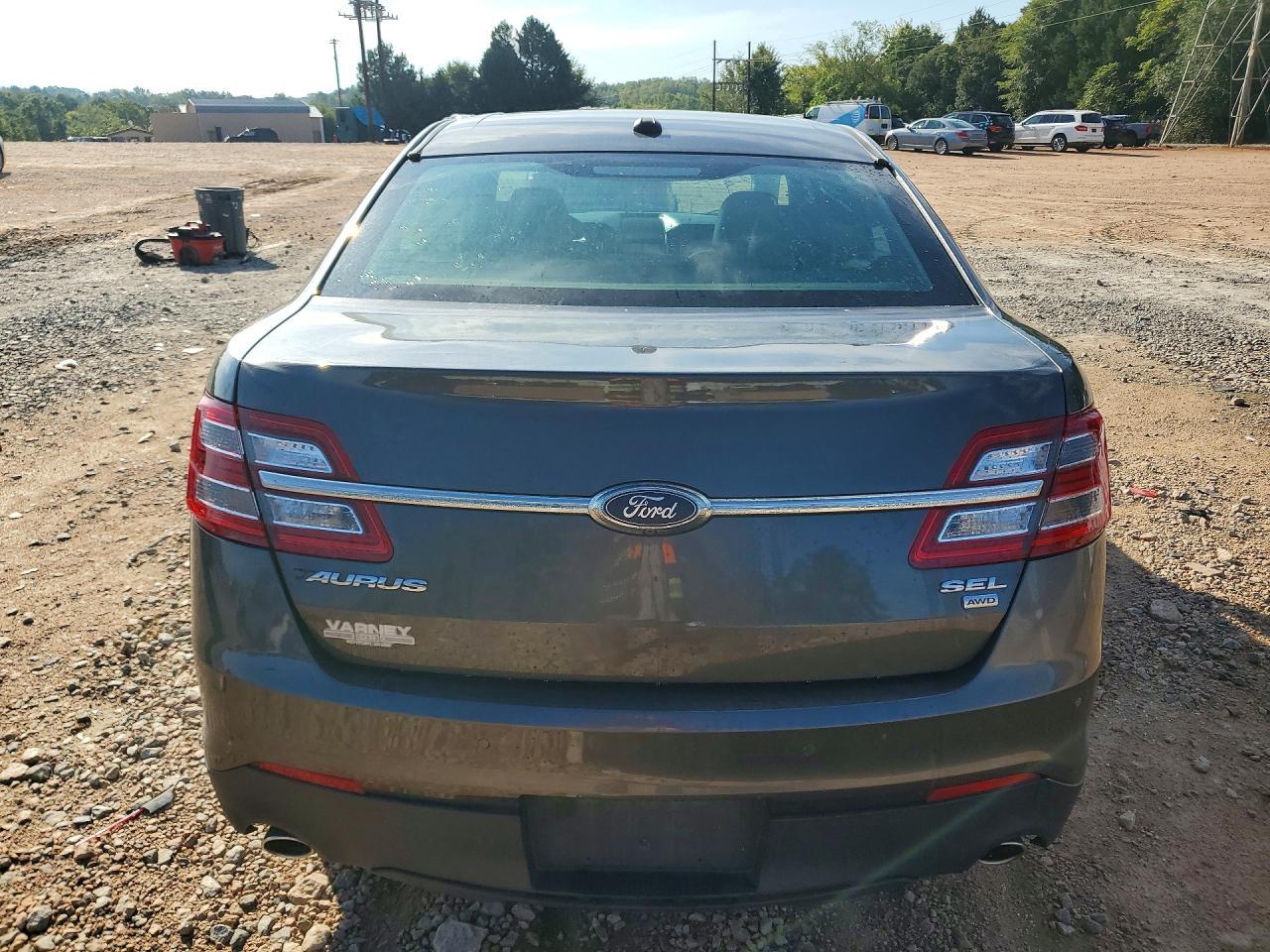 2016 Ford Taurus Sel - Image 6