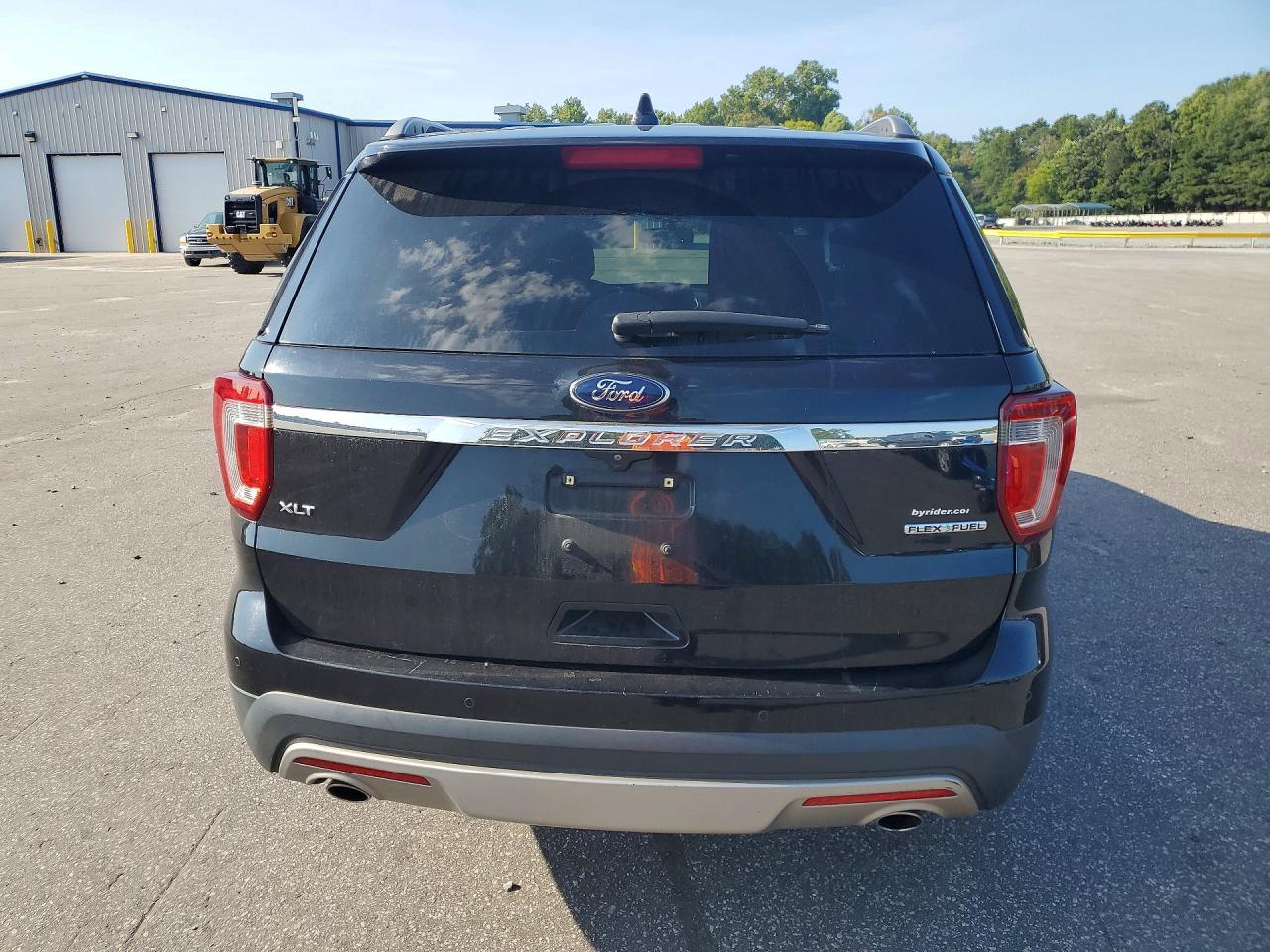 2016 Ford Explorer Xlt - Image 6