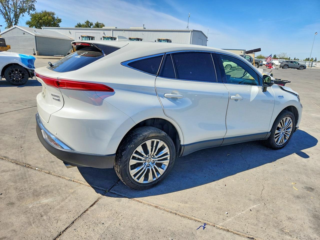 2021 Toyota Venza Limited - Image 3