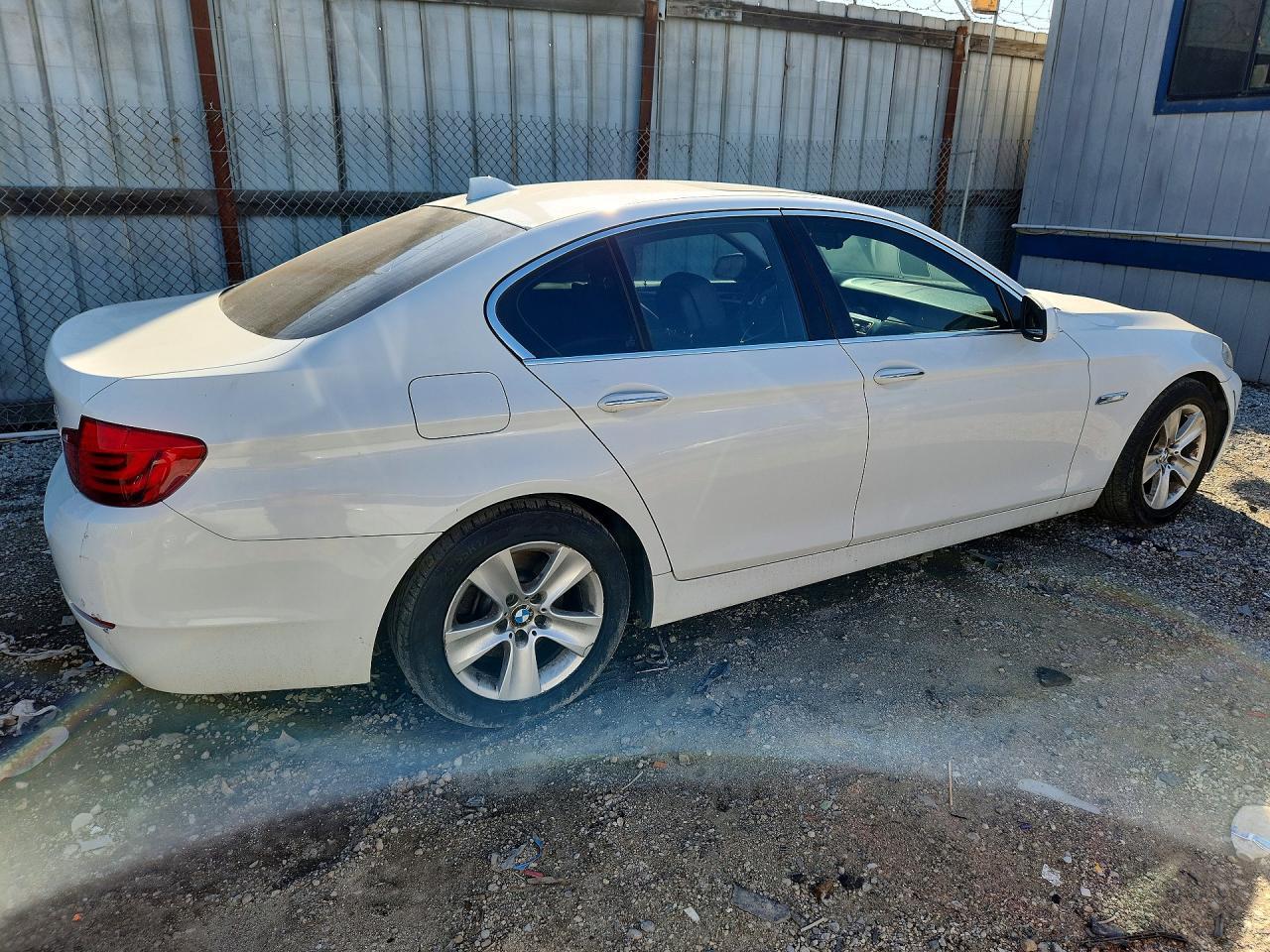 2013 BMW 528 I - Фото 3