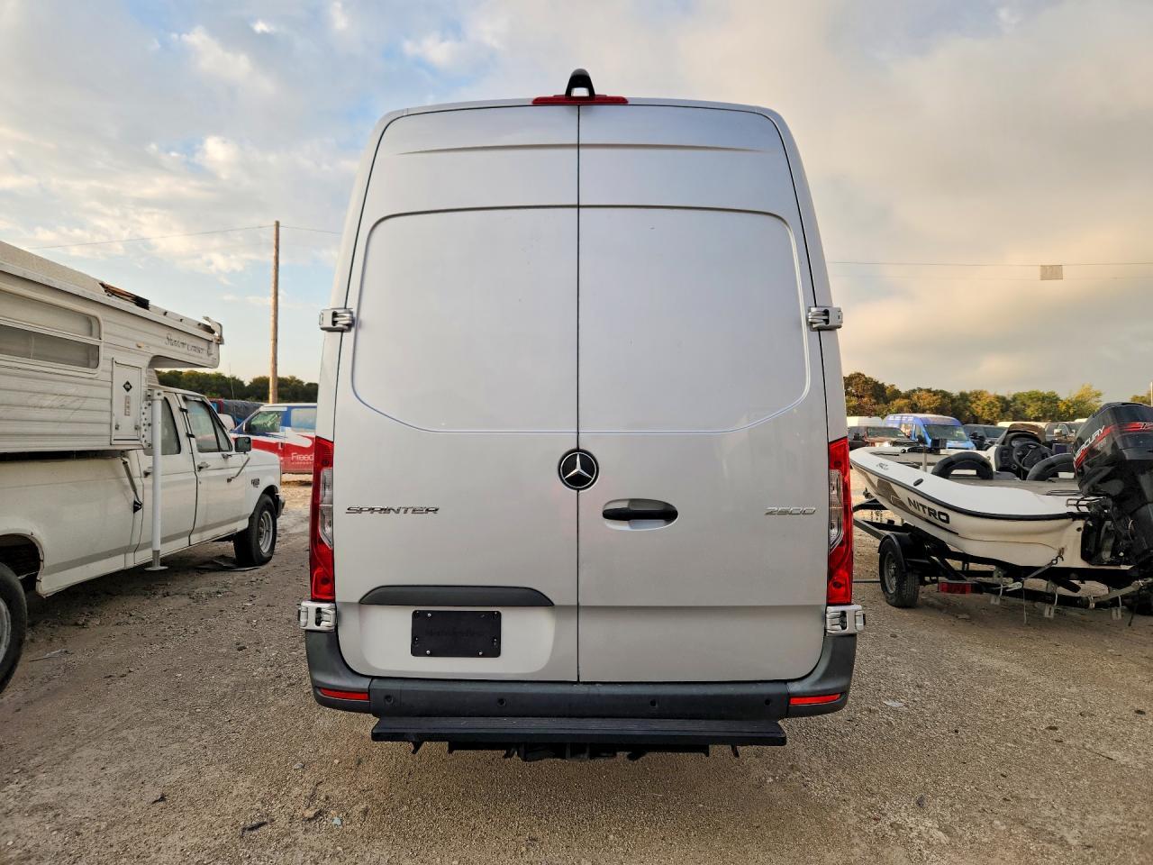 2023 Mercedes-Benz Sprinter 2500 - Image 6