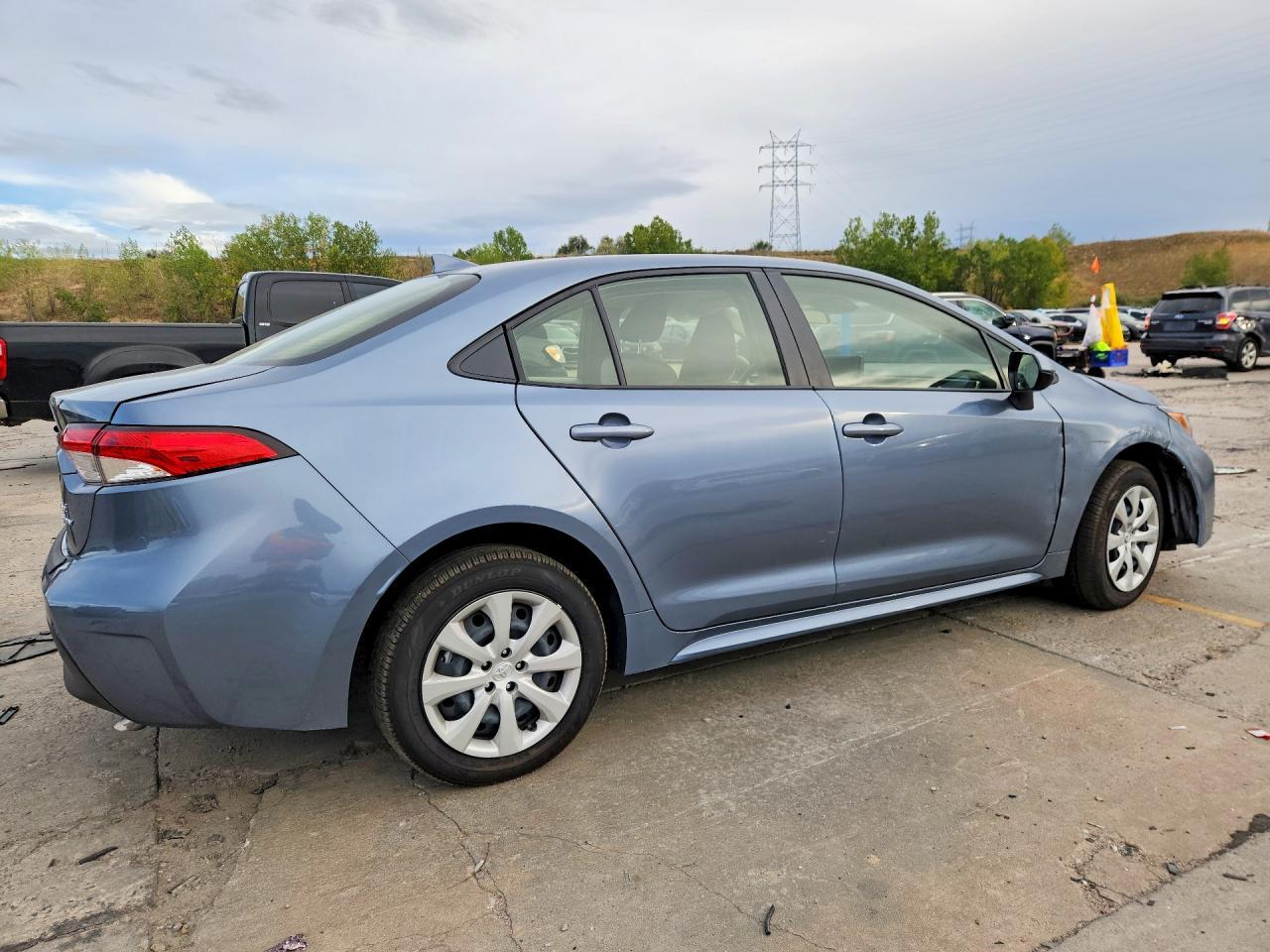 2026 Toyota Corolla Hybrid Le - Image 3