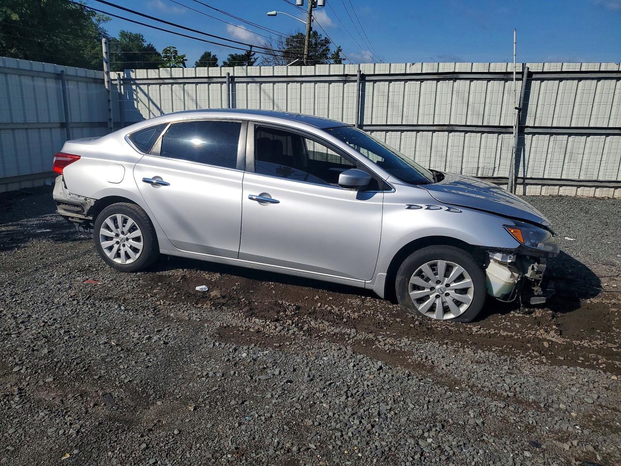 2016 Nissan Sentra S - Image 4