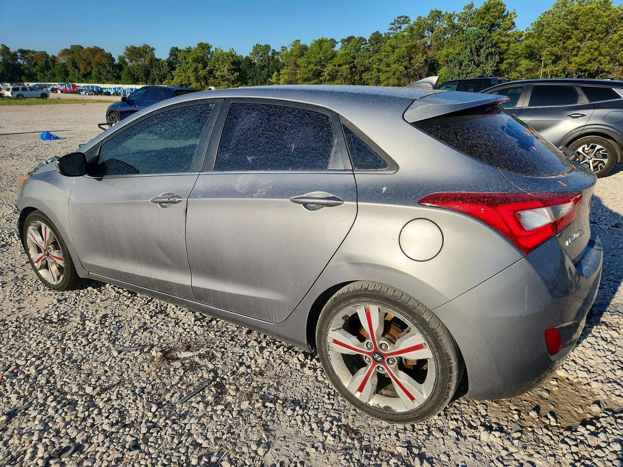 2015 Hyundai Elantra Gt Base - Фото 2