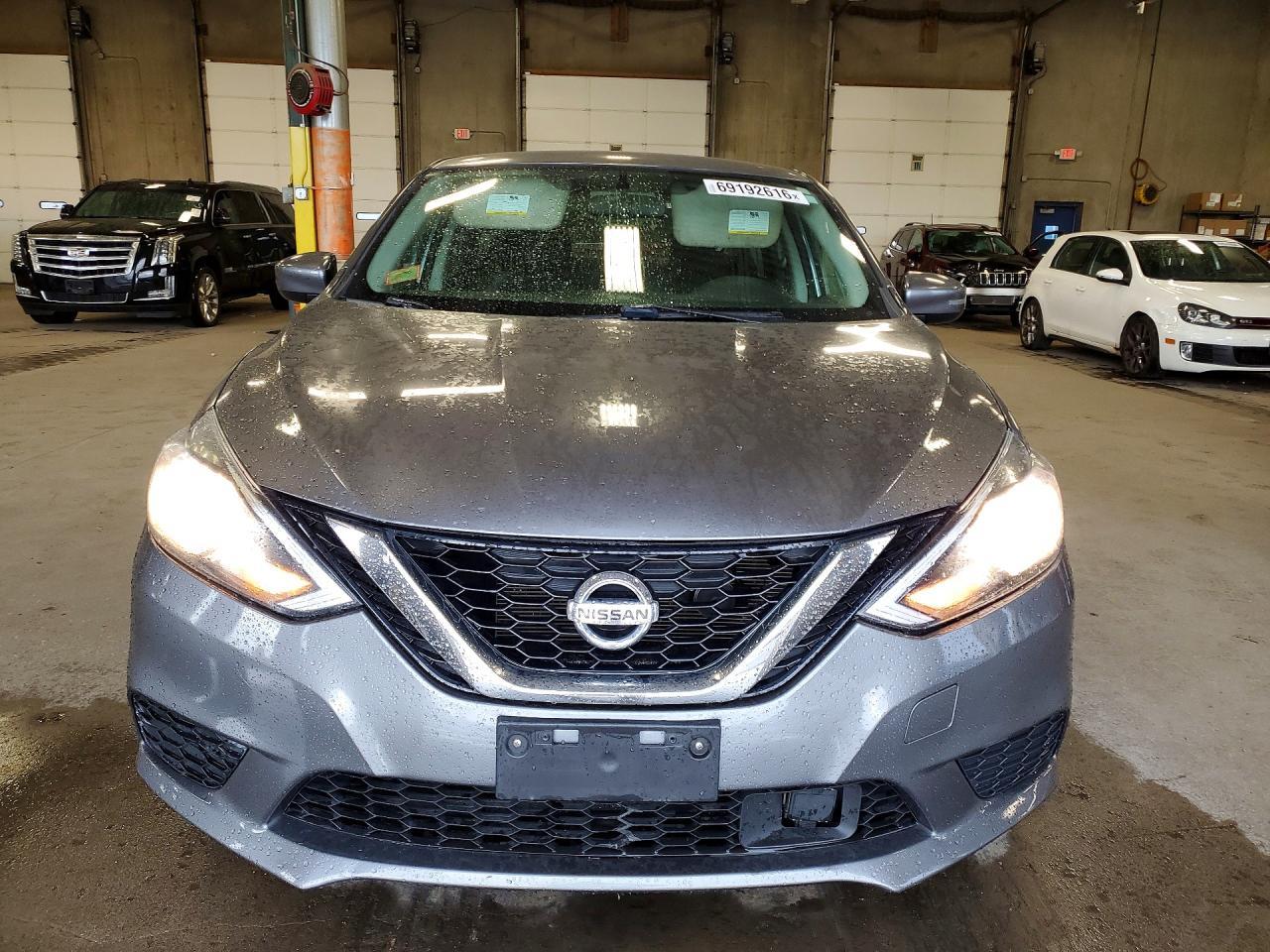 2018 Nissan Sentra S - Фото 5