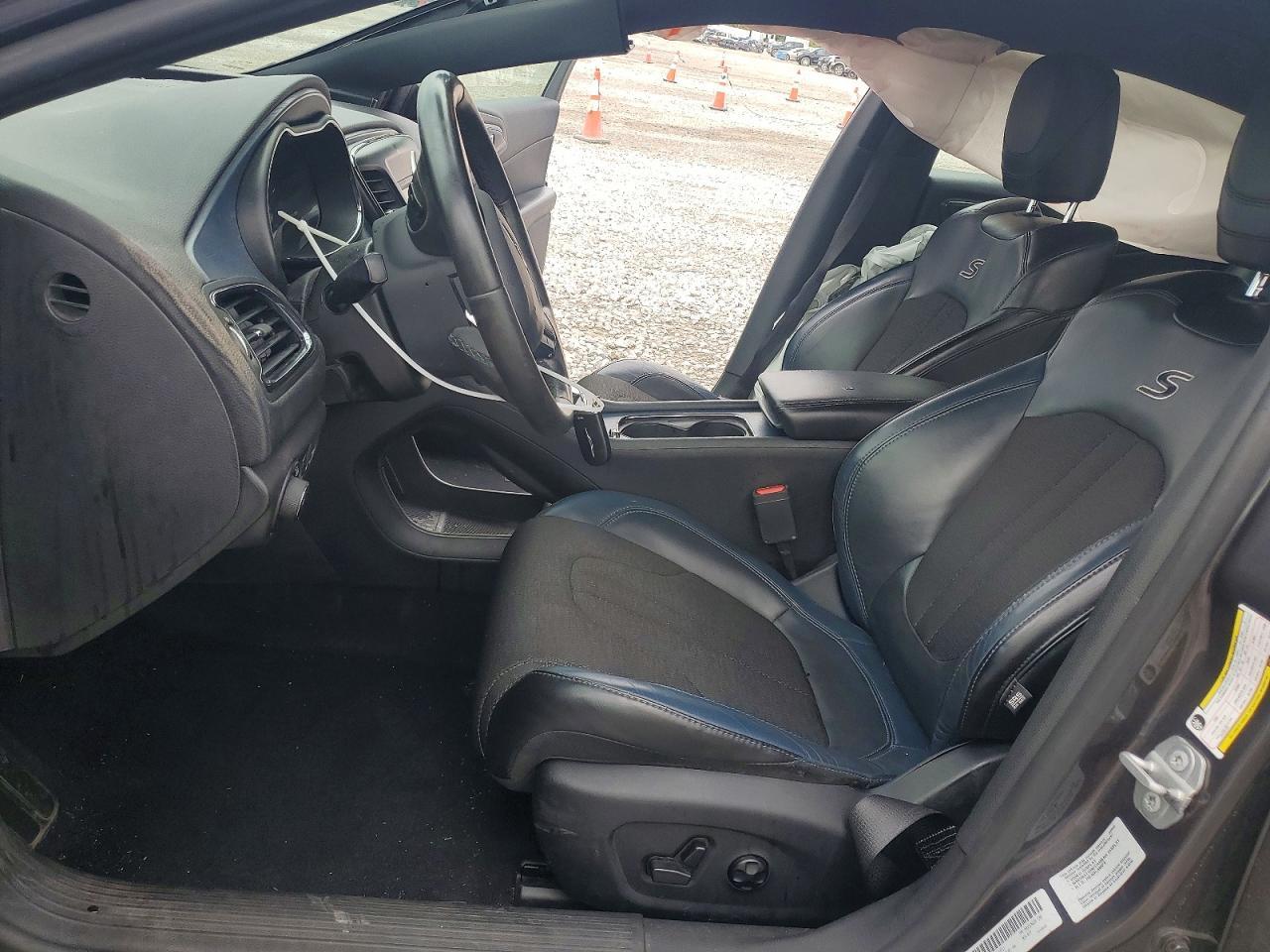 2016 Chrysler 200 S - Фото 7