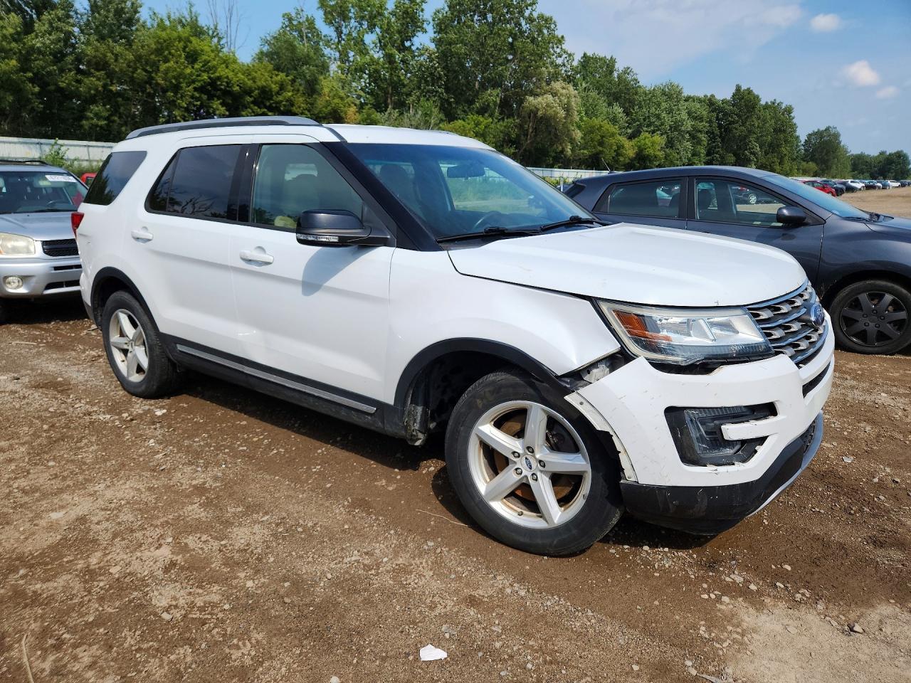 2016 Ford Explorer Xlt - Image 4