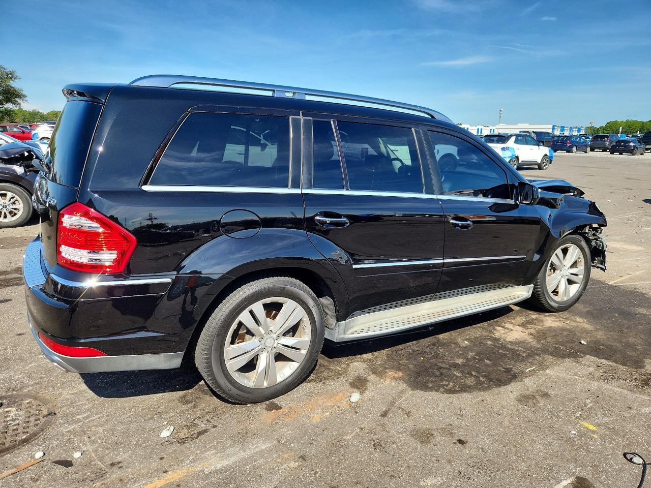 2010 Mercedes-Benz Gl 450 4Matic - Image 3