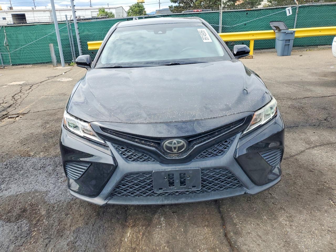 2019 Toyota Camry Se - Image 5