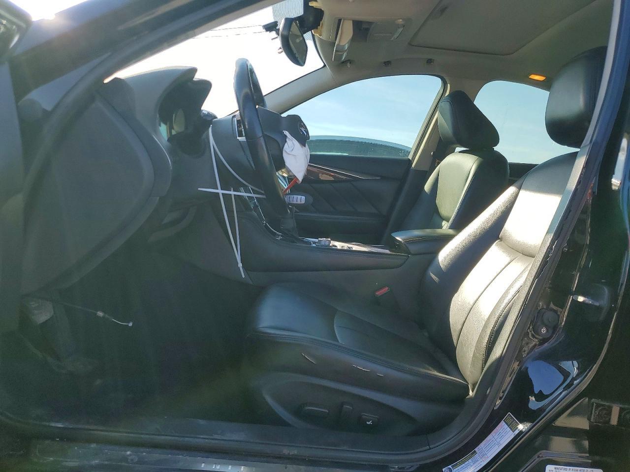 2018 Infiniti Q50 3.0T Luxe - Фото 7