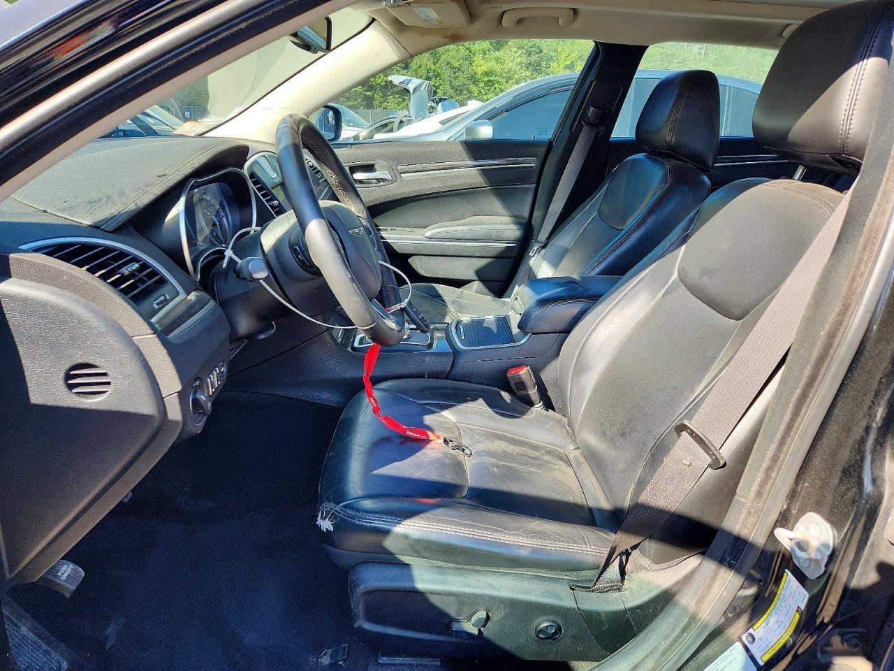 2017 Chrysler 300 S - Image 7