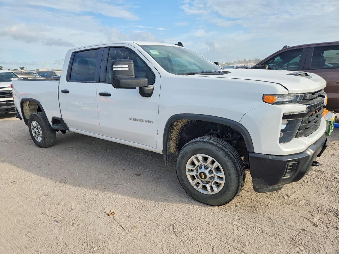 2025 Chevrolet Silverado C2500 Heavy Duty - Фото 4