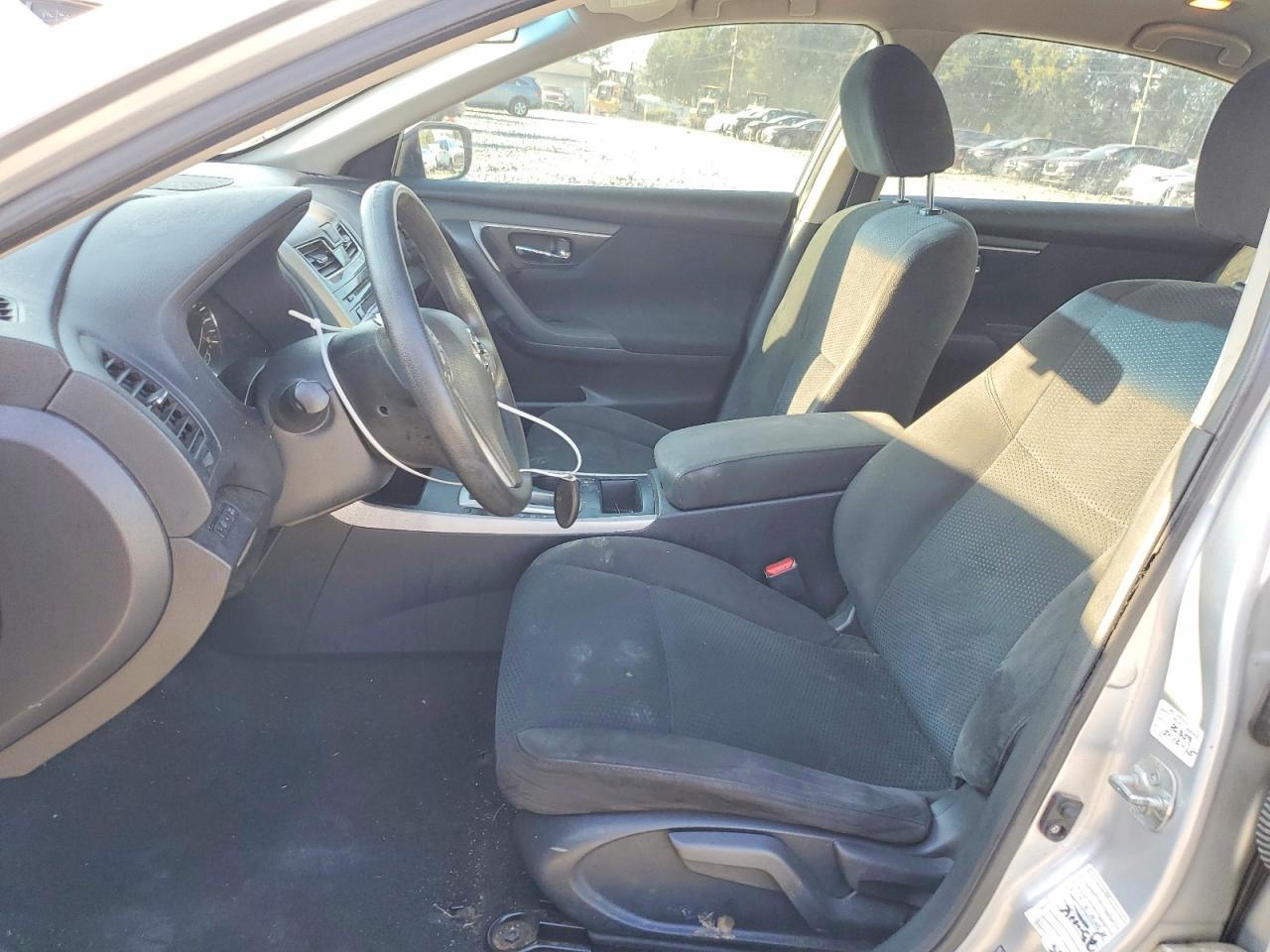 2015 Nissan Altima 2.5 S - Фото 7
